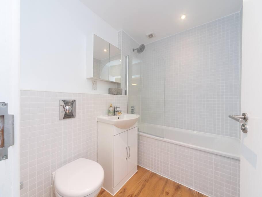 Bright & Modern 2-Bed Apartment In Vibrant East London Exteriör bild